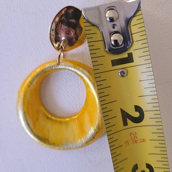 Fashion Jewelry Pierced Gold Tone Drop Hoop Earrings in Yellow Golden Color - Picture 6 of 9